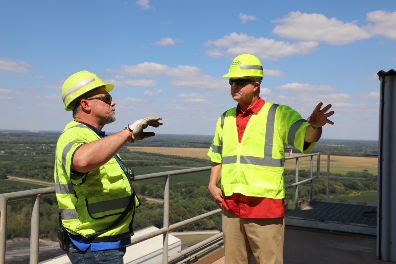 PHOTOS Sen. Marshall Tours Ash Grove Cement Company’s Chanute Plant