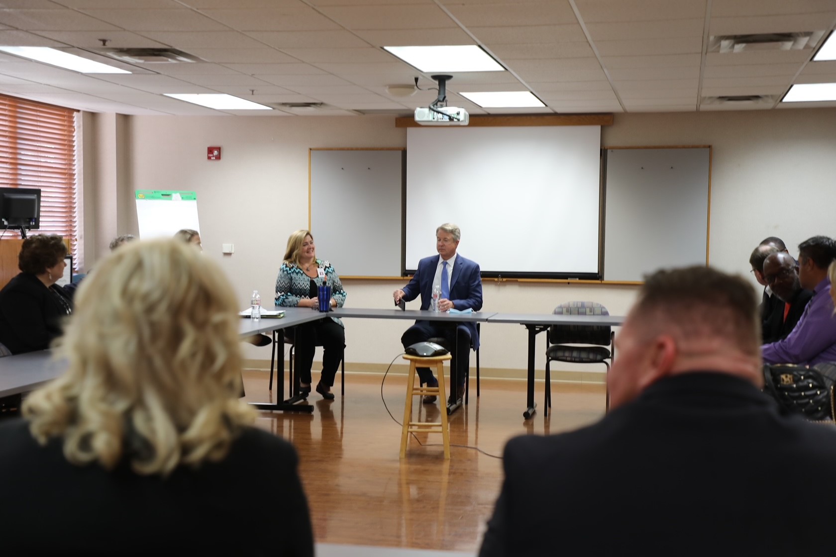 PHOTOS Sen. Marshall Tours Geary Community Hospital Senator Roger